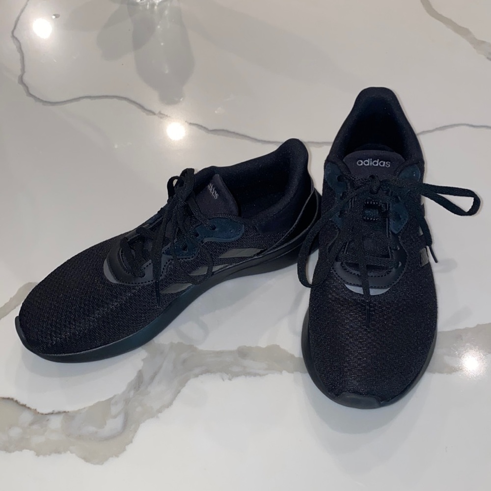 ADIDAS cloud foam comfort active shoes